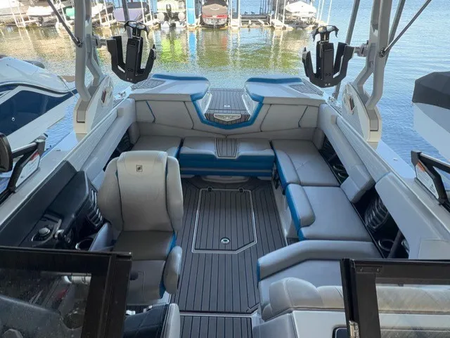 Slide: The Image of Nautique Super Air Nautique G21 2021 - 14