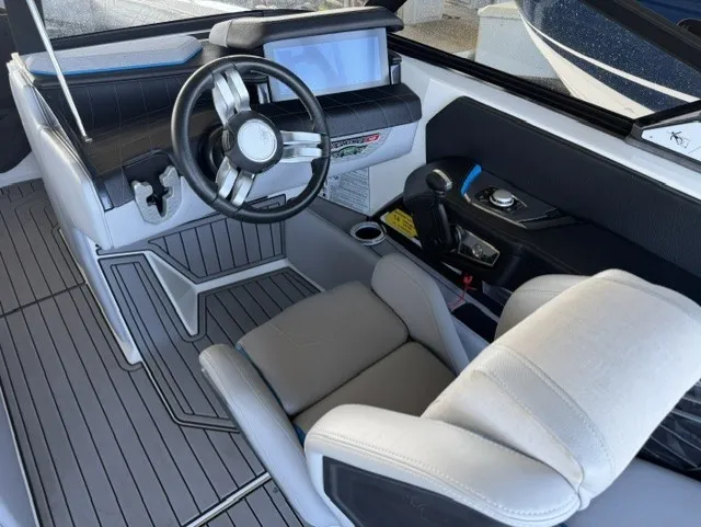 Slide: The Image of Nautique Super Air Nautique G21 2021 - 15