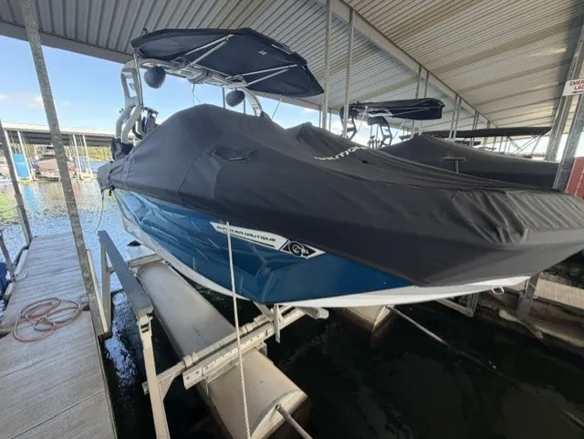 Slide: The Image of Nautique Super Air Nautique G21 2021 - 21