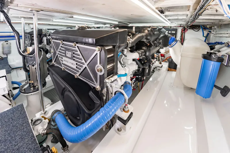 Slide: The Image of Custom Carolina 61' Sportfisherman 2004 - 53