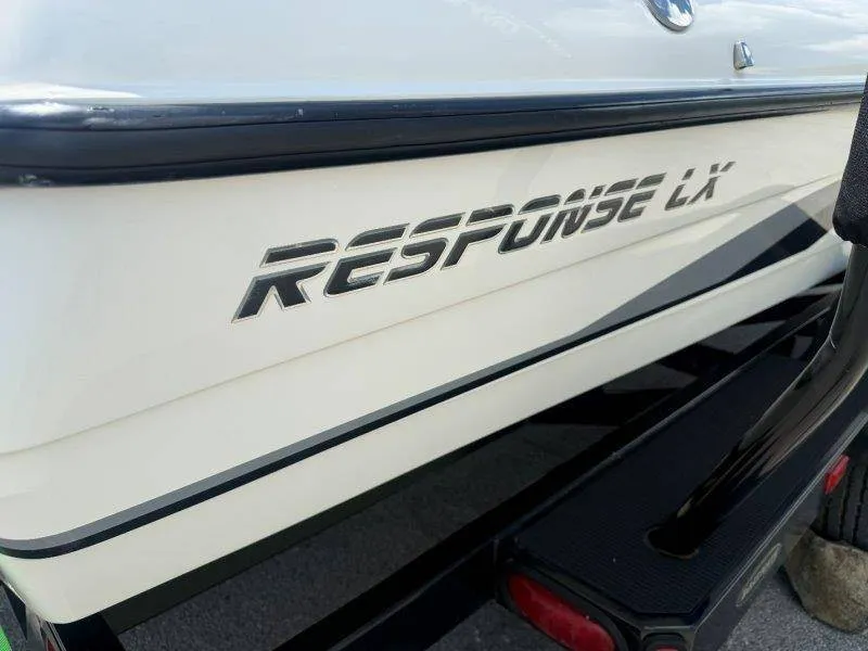 Slide: The Image of Malibu Response LX 2005 - 15