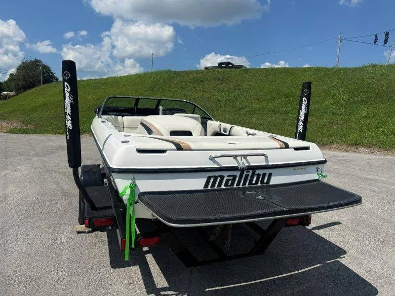 Slide: The Image of Malibu Response LX 2005 - 30