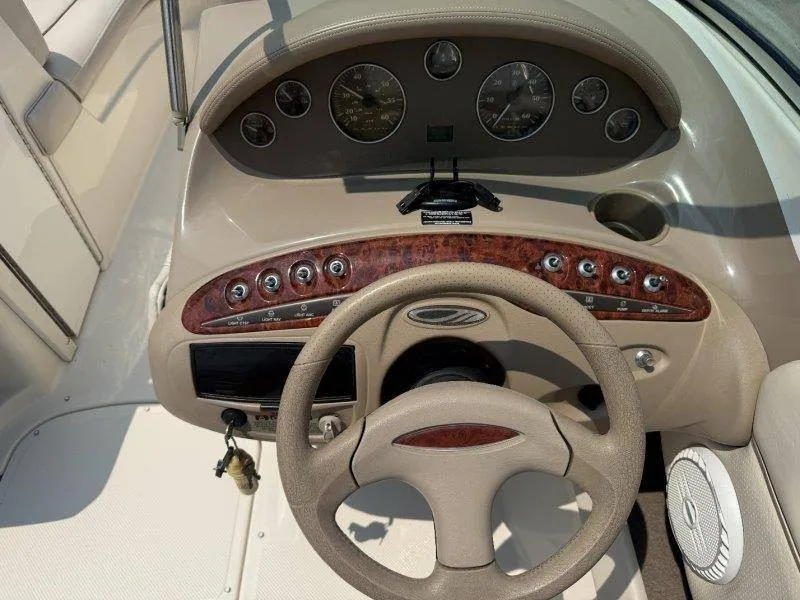 Slide: The Image of Maxum 2100 SR 2000 - 28