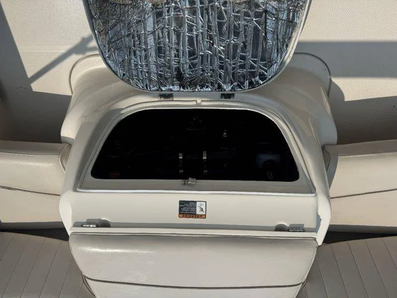 Slide: The Image of Maxum 2100 SR 2000 - 30