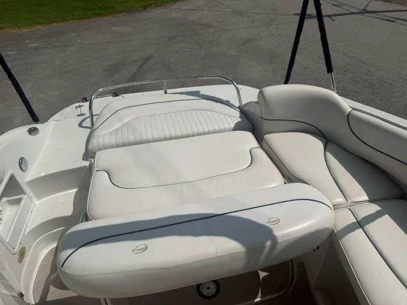 Slide: The Image of Crownline Boats 230 BR 2003 - 29