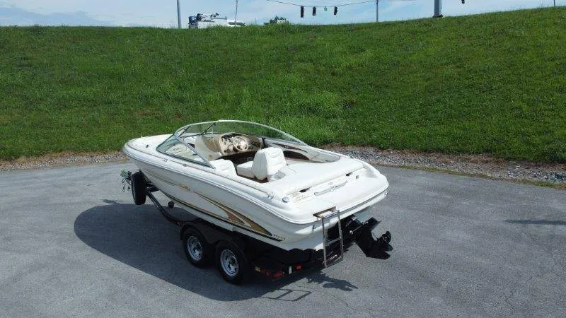 Slide: The Image of Sea Ray 190 BR 1999 - 9