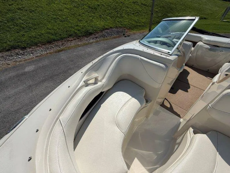 Slide: The Image of Sea Ray 190 BR 1999 - 30