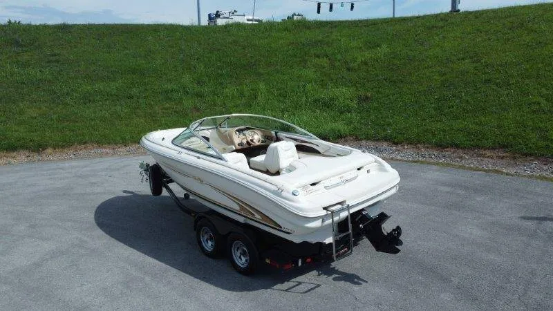 Slide: The Image of Sea Ray 190 BR 1999 - 20