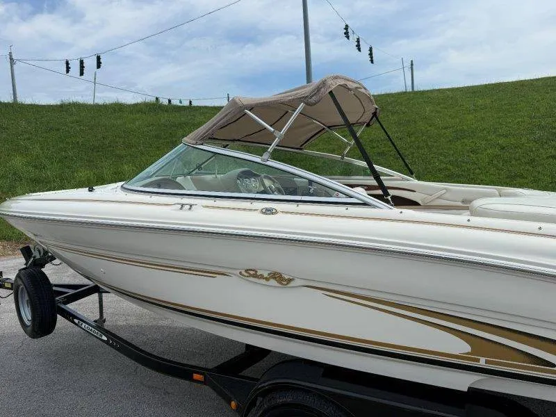 Slide: The Image of Sea Ray 190 BR 1999 - 15