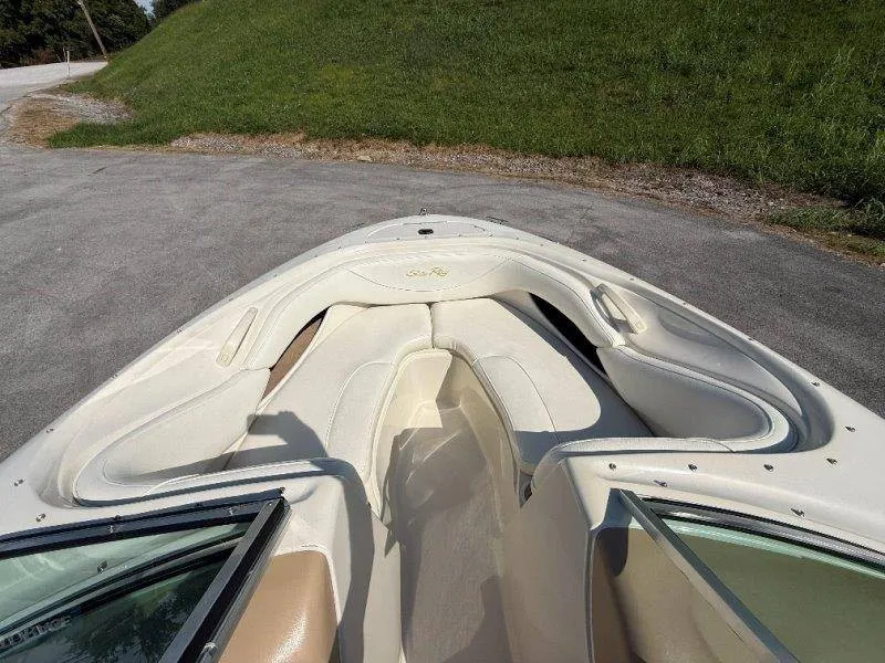 Slide: The Image of Sea Ray 190 BR 1999 - 48