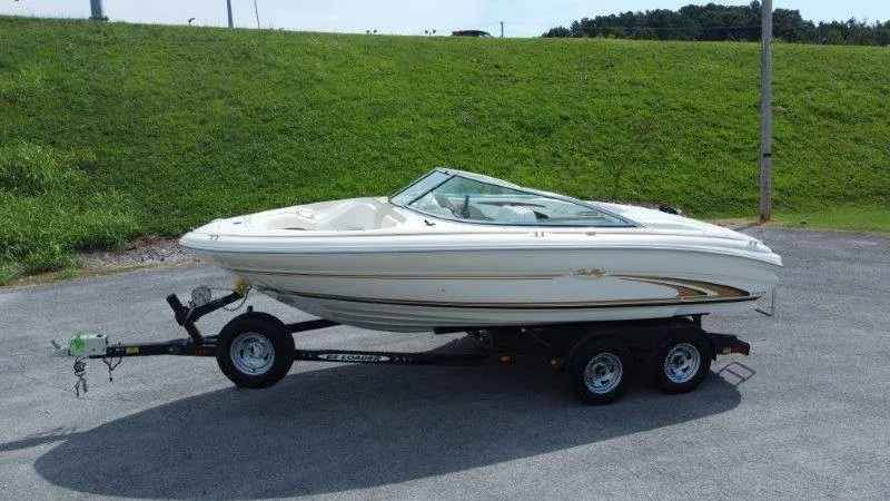 Slide: The Image of Sea Ray 190 BR 1999 - 8