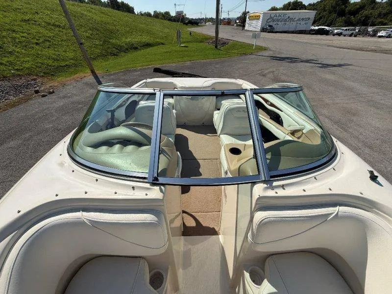 Slide: The Image of Sea Ray 190 BR 1999 - 29