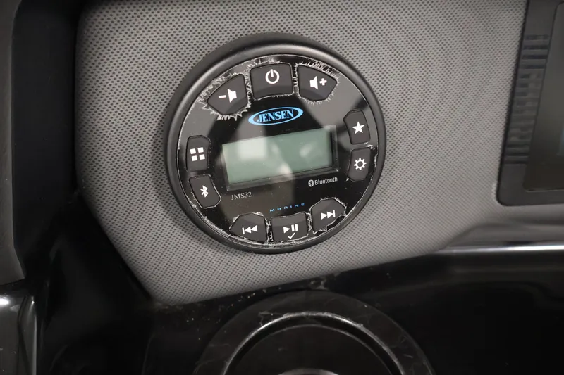 Slide: The Image of Jensen marine audio system in 2021 Yamaha Boats AR190 dashboard. - 21