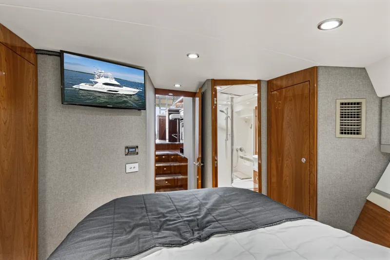 Slide: The Image of Riviera 43 OPEN FLYBRIDGE 2017 - 39