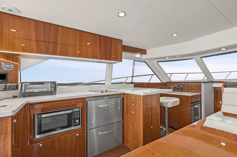 Slide: The Image of Riviera 43 OPEN FLYBRIDGE 2017 - 29