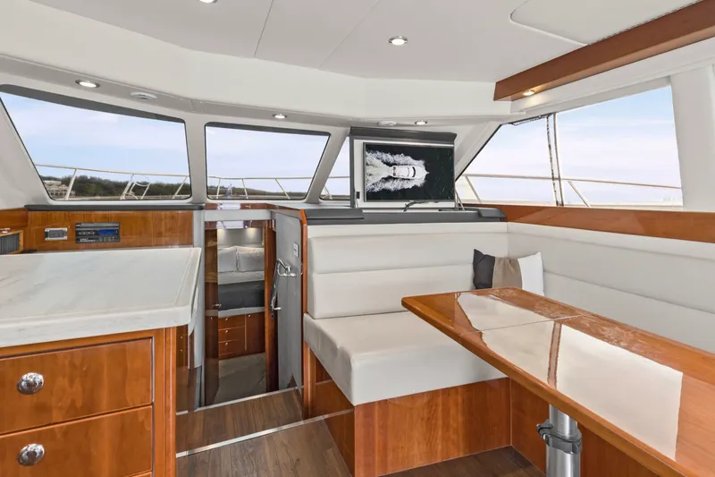 Slide: The Image of Riviera 43 OPEN FLYBRIDGE 2017 - 28