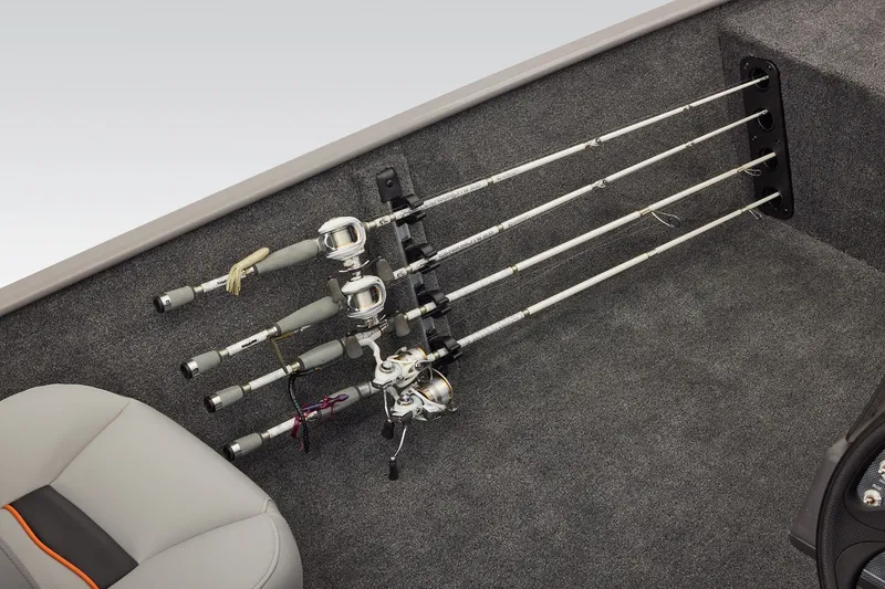Slide: The Image of Tracker Bass Tracker Classic Limited 2027 - 15