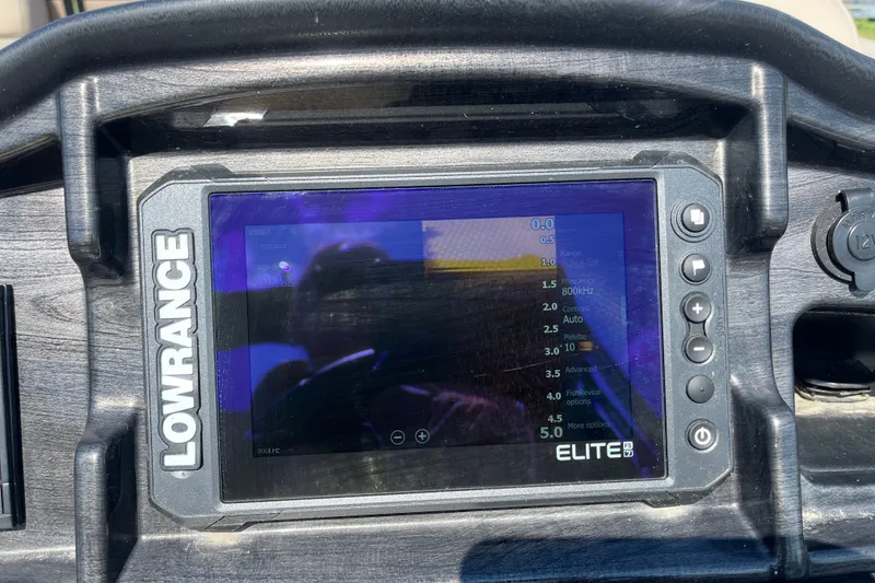 Slide: The Image of Lowrance Elite fishfinder on 2023 Bentley Pontoons 220 Elite Admiral dashboard. - 15