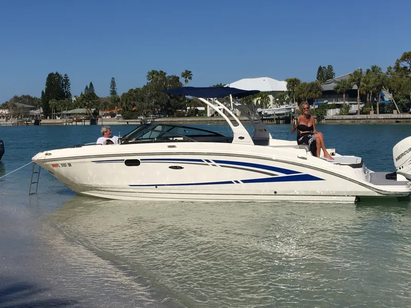 Slide: The Image of Sea Ray 270 Sundeck Outboard 2016 - 1