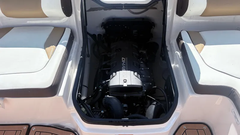 Slide: The Image of Yamaha 195S 2023 - 18