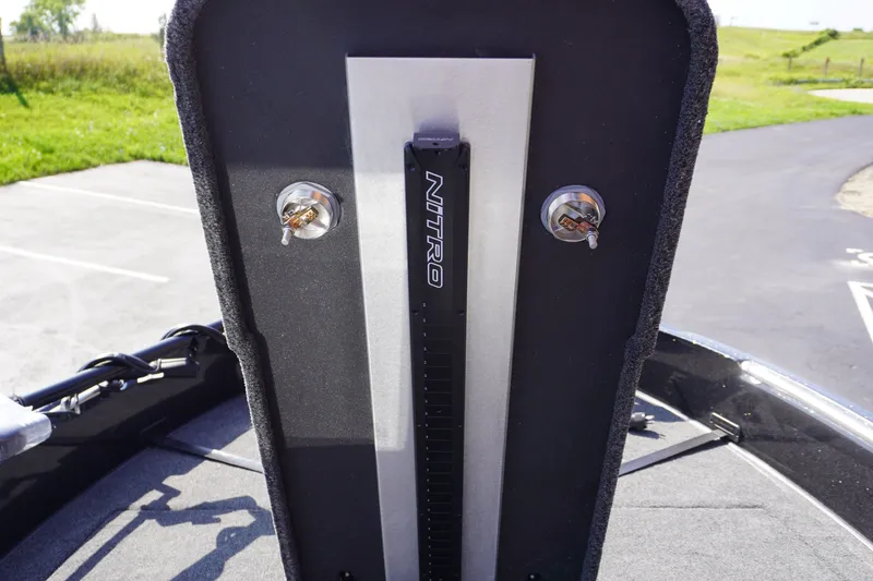 Slide: The Image of Nitro ZV21 Pro 2027 boat deck with key locks and branding. - 18