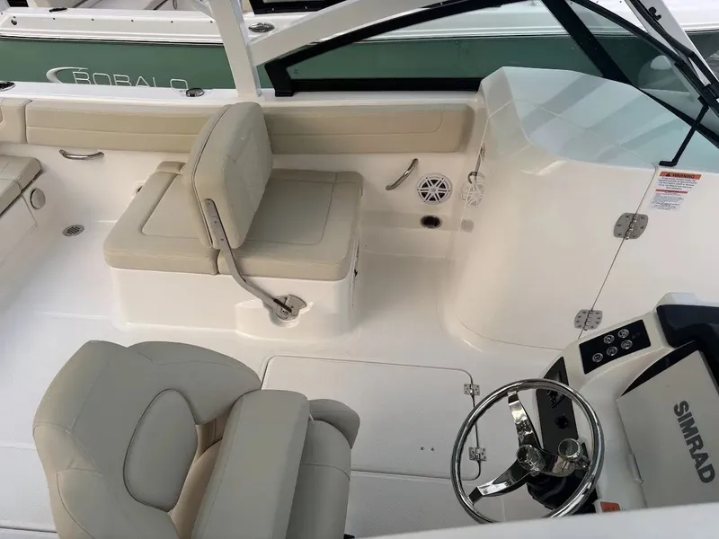 Slide: The Image of Robalo R237 Dual Console 2027 - 8