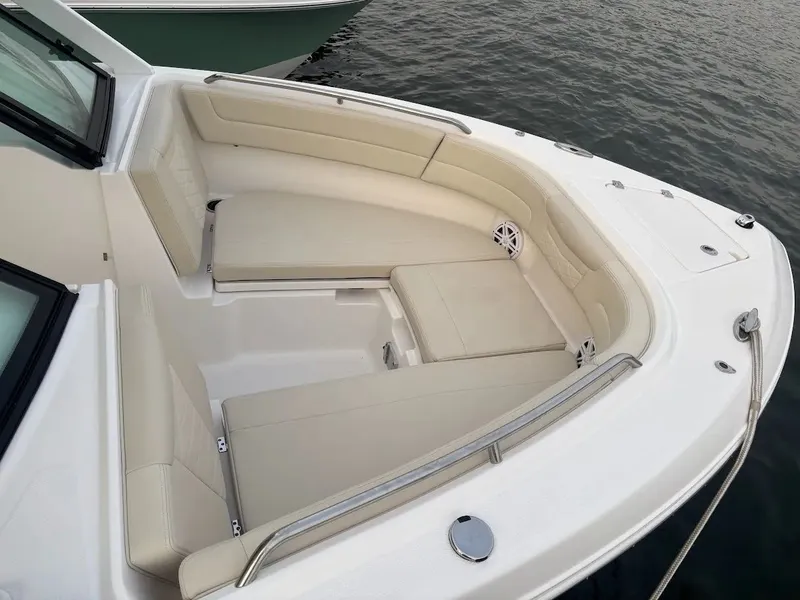 Slide: The Image of Robalo R237 Dual Console 2027 - 7