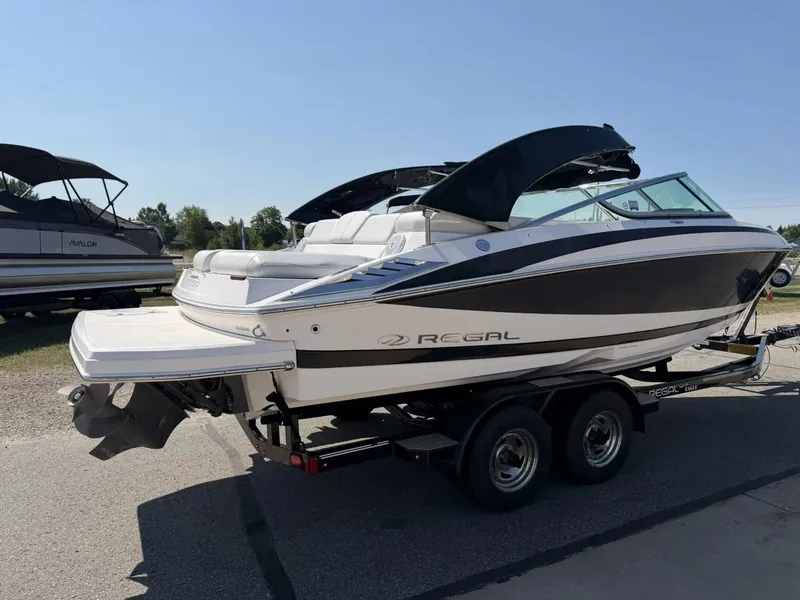 Slide: The Image of Regal 2300 Bowrider 2012 - 3