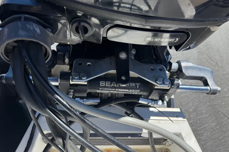 Slide: The Image of Hydraulic steering system on Razor 258 pf, 2019 model, with cables and components. - 9