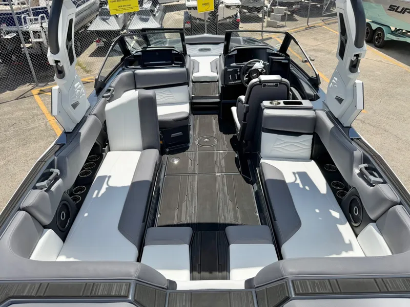 Slide: The Image of Supra SL 450 2027 - 14