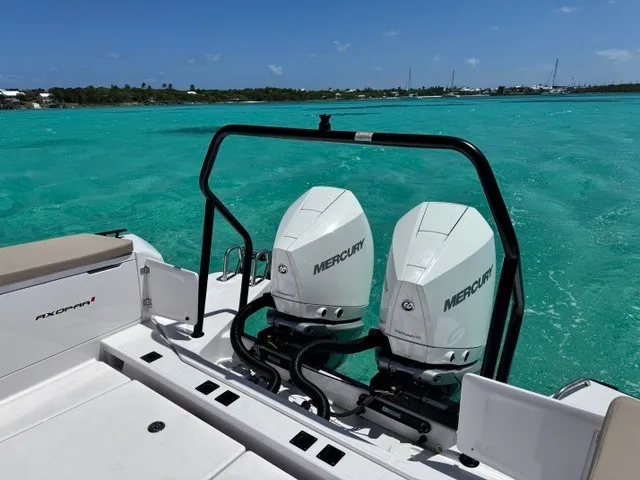 Slide: The Image of Axopar XC Cross Cabin 37 2025 - 13