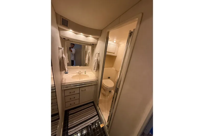 Slide: The Image of Luxurious bathroom interior of 1991 Sea Ray 630 Super Sun Sport yacht. - 39