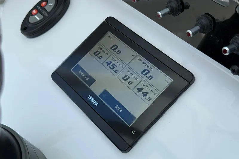 Slide: The Image of Yamaha display on 2026 Sea Hunt Gamefish 25 boat dashboard, showing trip data. - 20
