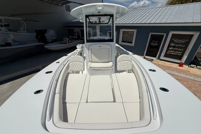 Slide: The Image of 2026 Sea Hunt Gamefish 25 boat with spacious seating and modern design. - 31