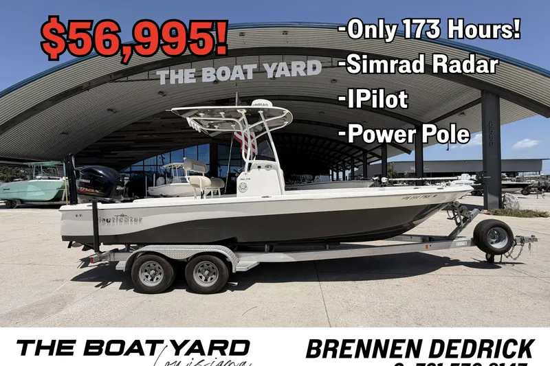 The Image of 2016 NauticStar 244 XTS boat for sale, $56,995, features Simrad Radar, iPilot, Power Pole. - 1