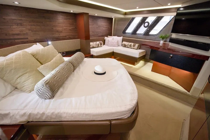 Slide: The Image of Luxurious interior of 2017 Sea Ray L590 Fly yacht with elegant furnishings and modern design. - 53