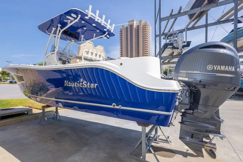 Slide: The Image of 2017 NauticStar 2602 Legacy boat with Yamaha engine on display. - 14