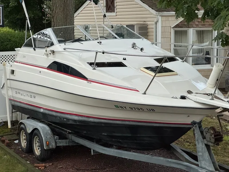 Slide: The Image of Bayliner 2255 Ciera 1990 - 1