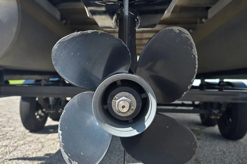 Slide: The Image of Propeller of 2013 Lowe SF 214 Sport Fish boat on trailer, close-up view. - 11