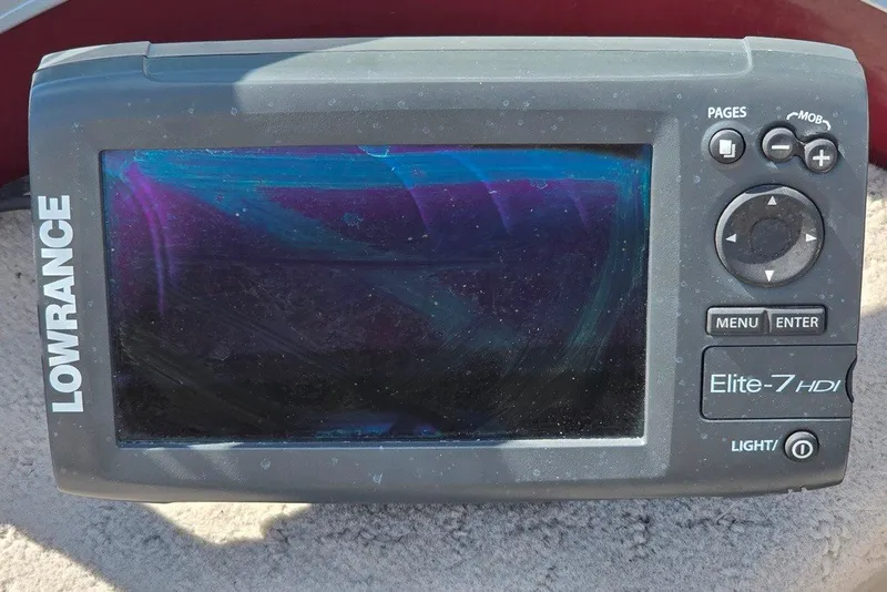 Slide: The Image of Lowrance Elite-7 HDI fish finder on 2013 Lowe SF 214 Sport Fish boat. - 15