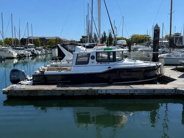 Slide: The Image of Ranger Tug R-23 2020 - 2