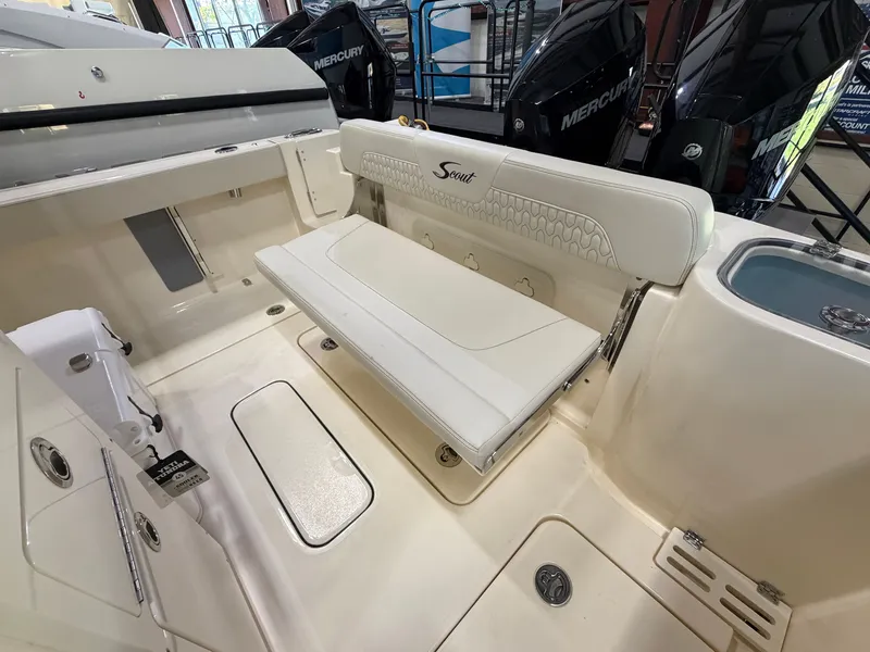 Slide: The Image of Scout 260 LXF 2027 - 50