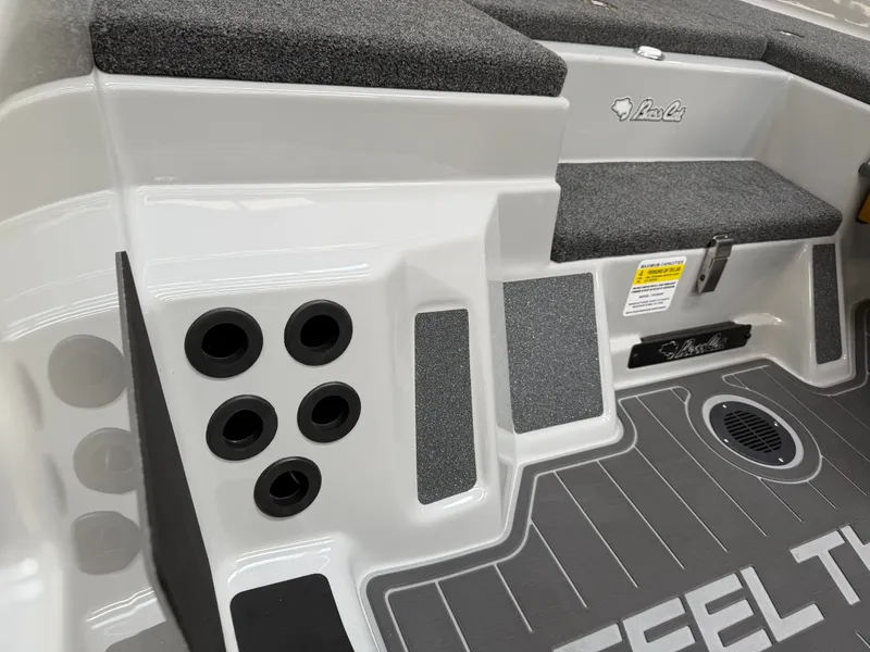 Slide: The Image of Bass Cat Cougar FTD SP 2027 - 16