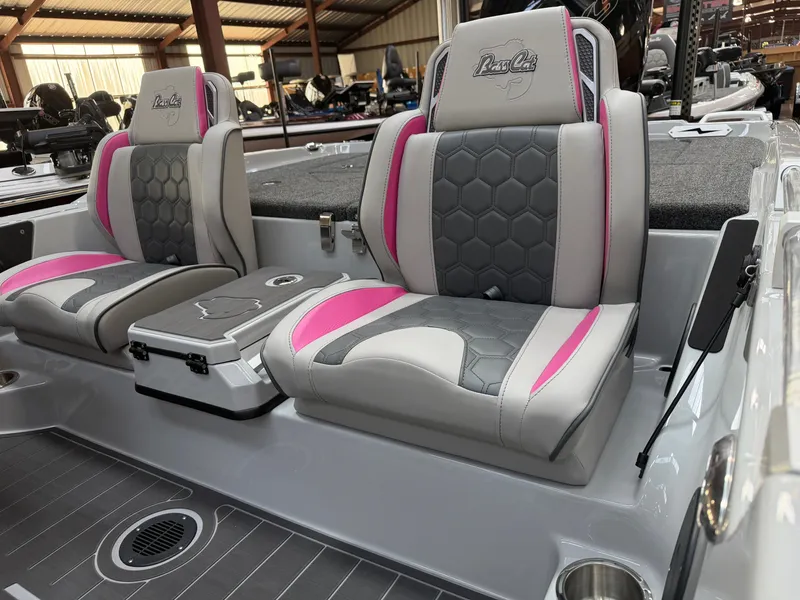 Slide: The Image of Bass Cat Cougar FTD SP 2027 - 15