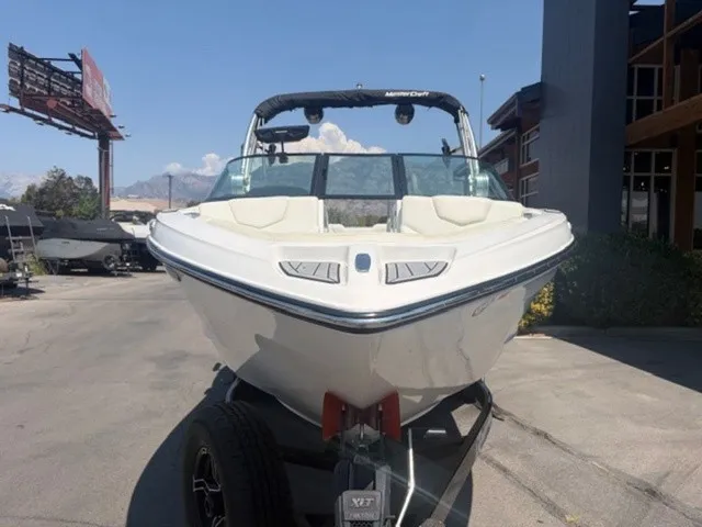Slide: The Image of MasterCraft XT23 2023 - 12