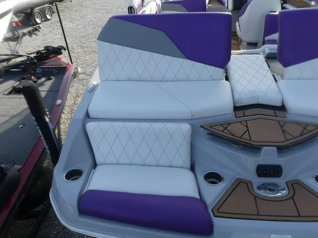 Slide: The Image of Tigé Z3 2022 - 13