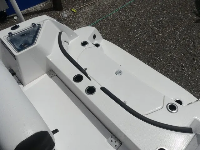 Slide: The Image of Yamaha 222 FSH Sport 2024 - 18