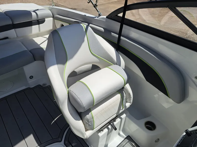 Slide: The Image of Tahoe 700 2020 - 22