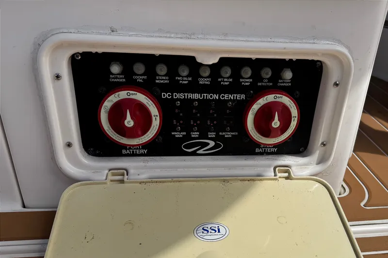 Slide: The Image of DC distribution center on a 2010 Regal 2860 Window Express boat. - 15