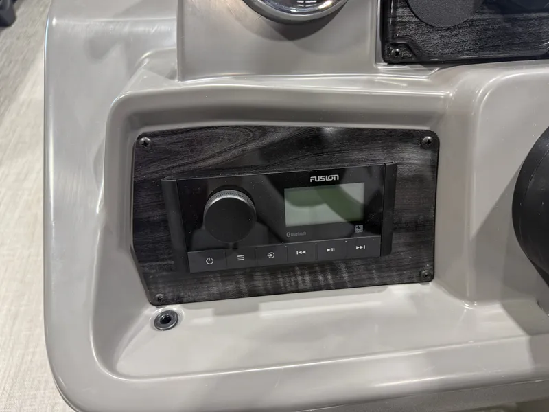 Slide: The Image of Tahoe Sport 2380 Cruise Rear Bench (CRB) & Honda 4-Stroke EFI 2027 - 12